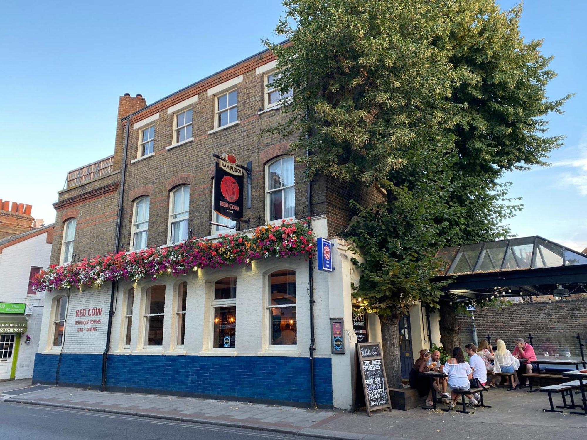 Inn The Red Cow - 3*